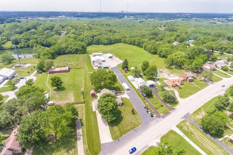 2808 Blue Ridge Blvd, Kansas City, MO 64129