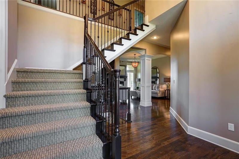 16612 Lucille St, Overland Park, KS 66211