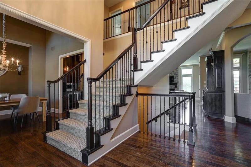 16612 Lucille St, Overland Park, KS 66211