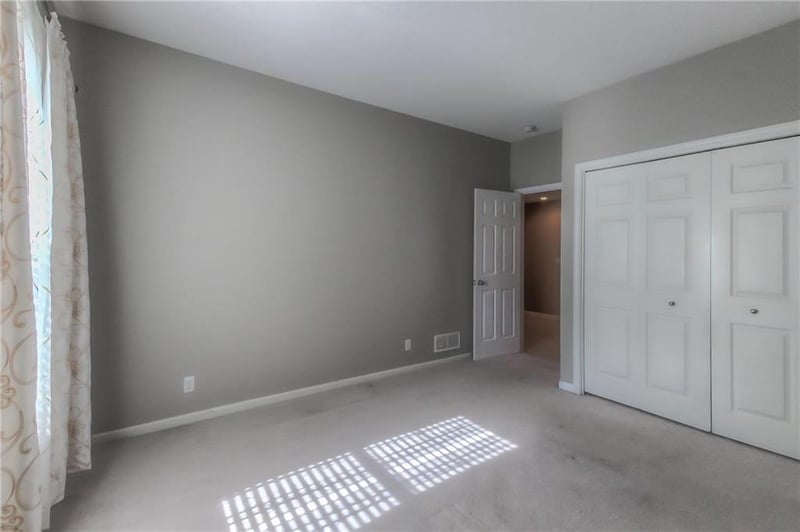 7524 Anderson St, Shawnee, KS 66227