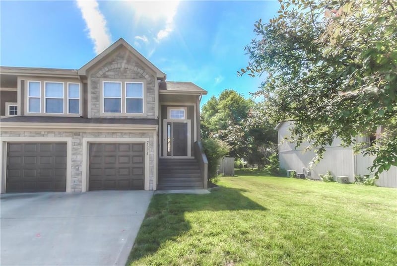 7524 Anderson St, Shawnee, KS 66227