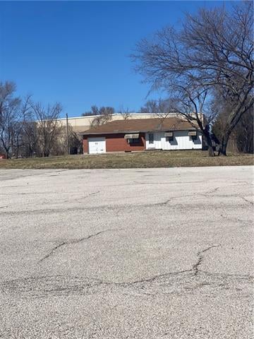 3301 Nw Jefferson St, Blue Springs, MO 64015