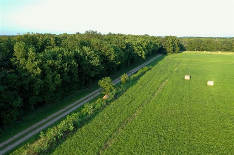 E 1600 Ln, Centerville, KS 66014