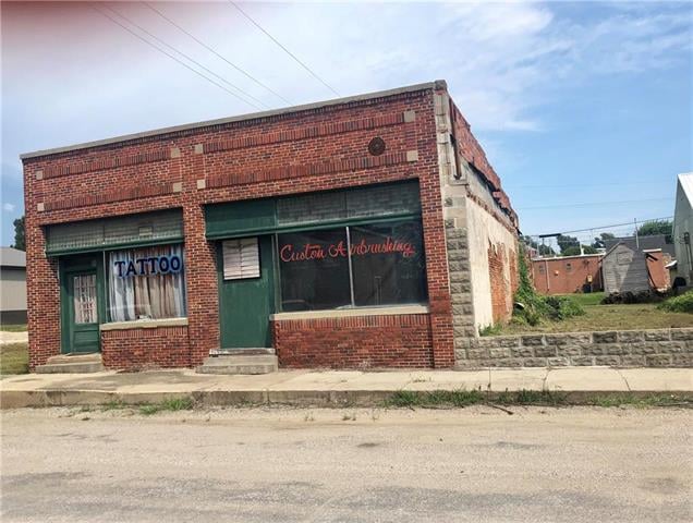 103 N Broadway St, Fairfax, MO 64446