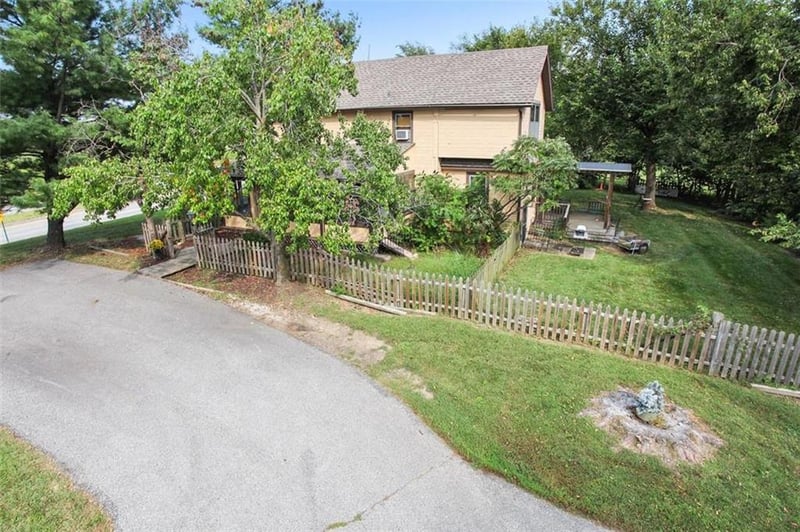 10607 M 150 Hw, Kansas City, MO 64149