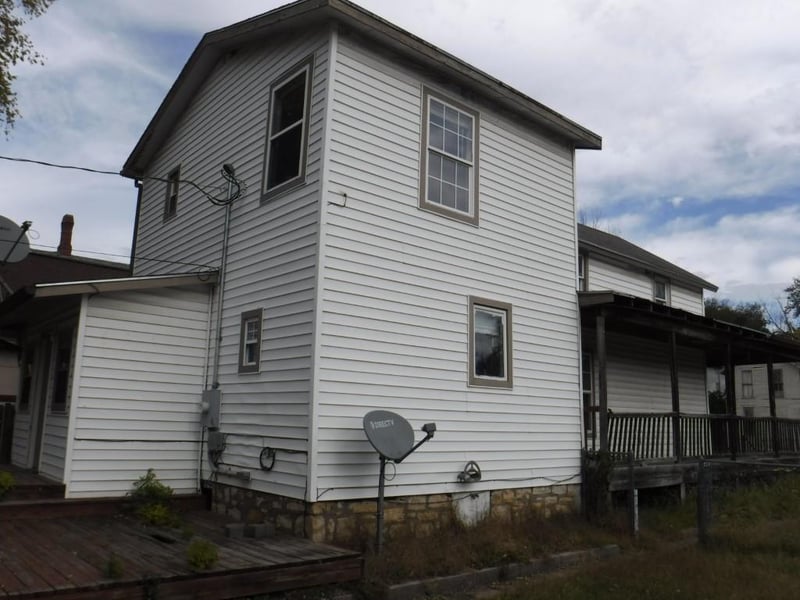 1307 NE Quincy St, Topeka, KS 66608