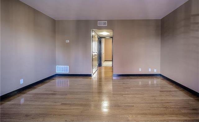 4532 Broadway Blvd, Kansas City, MO 64111