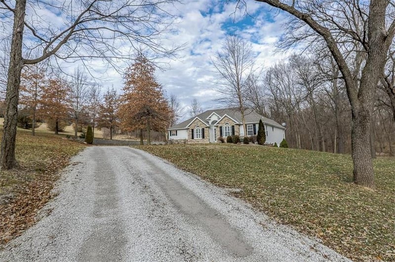9630 NW Baker Rd, Kansas City, MO 64153