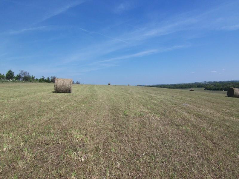 600 Rd & Arthur Rd, Blue Mound, KS 66010