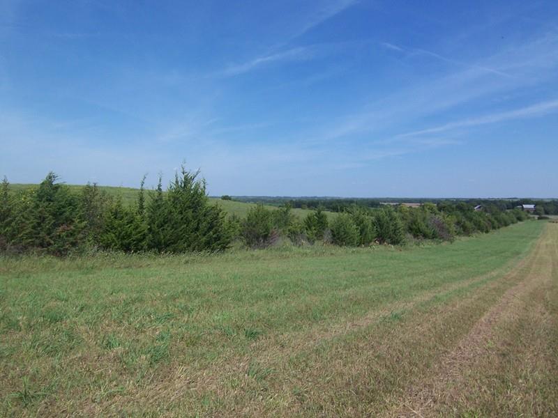 600 Rd & Arthur Rd, Blue Mound, KS 66010