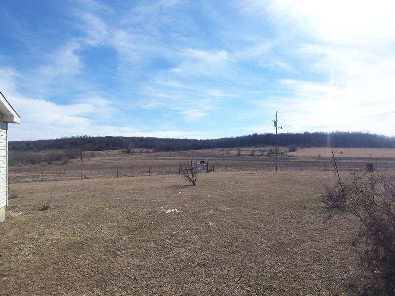 2277 130th St, Mapleton, KS 66754