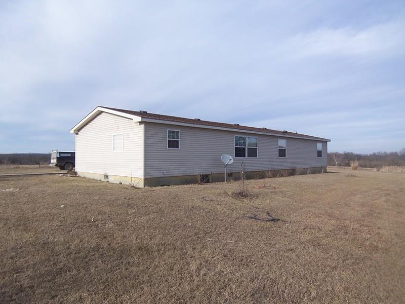 2277 130th St, Mapleton, KS 66754