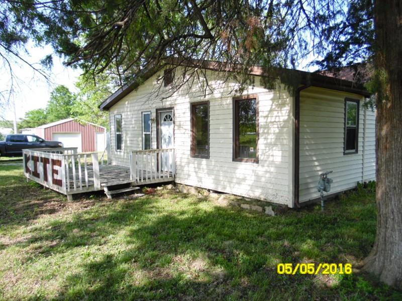 17175 S T Hw, Deerfield, MO 64741