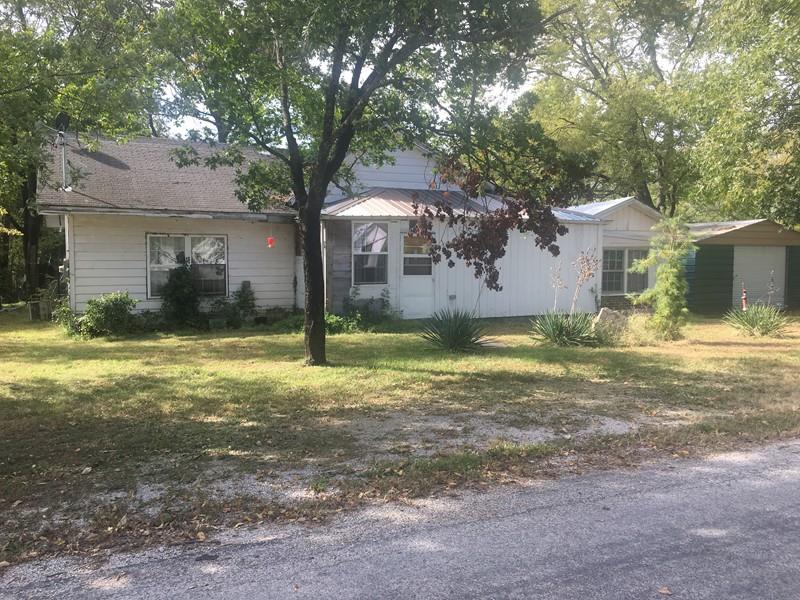 157 Otto, Moundville, MO 64771