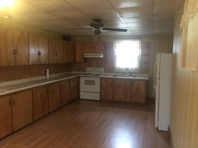 382 W Elm, Moundville, MO 64771
