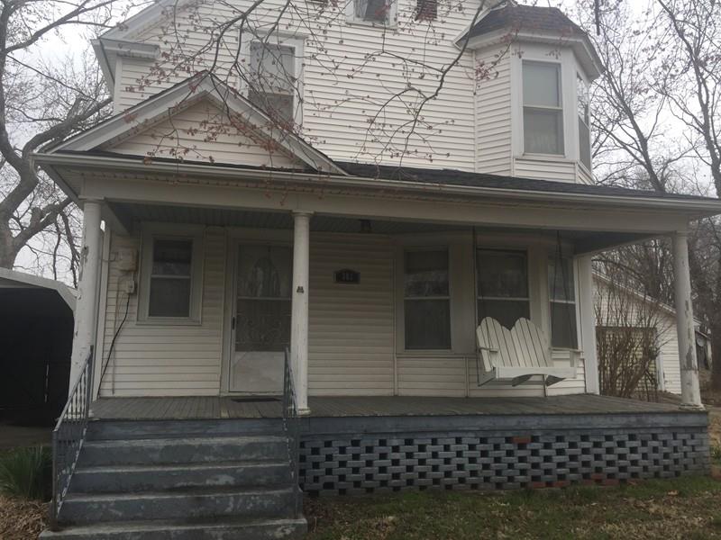 382 W Elm, Moundville, MO 64771
