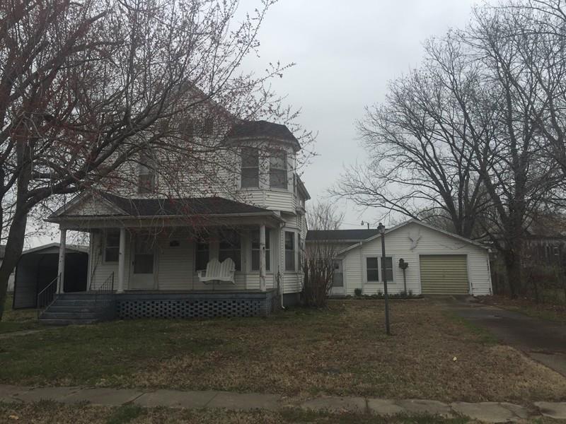 382 W Elm, Moundville, MO 64771