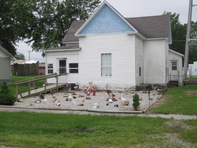 700 Wyatt Ave, Golden City, MO 64748