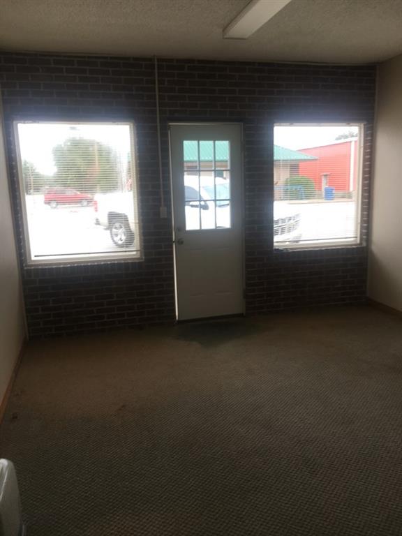 148 S Main St, Liberal, MO 64762