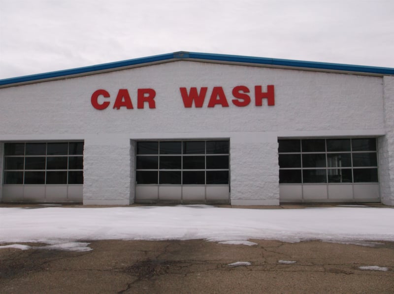 911 Witzel Ave, Oshkosh, WI 54902-5711