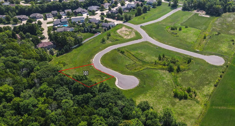 Madi Ct #101, Menasha, WI 54952