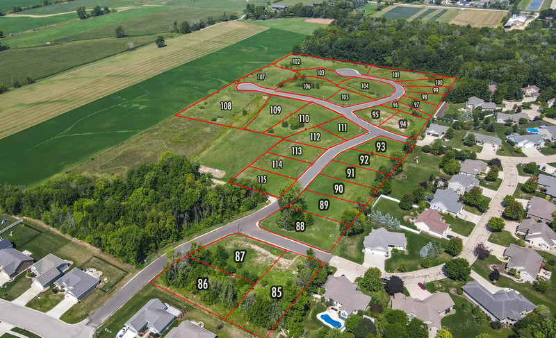 Madi Ct #101, Menasha, WI 54952