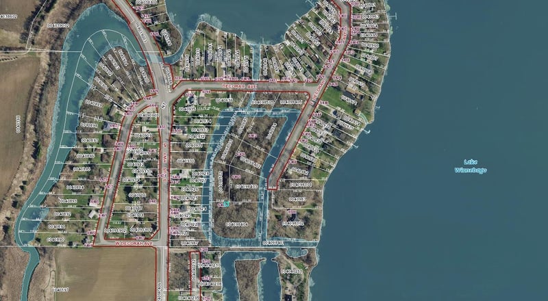 6499 Cherokee Island Rd #4, Oshkosh, WI 54902-0000