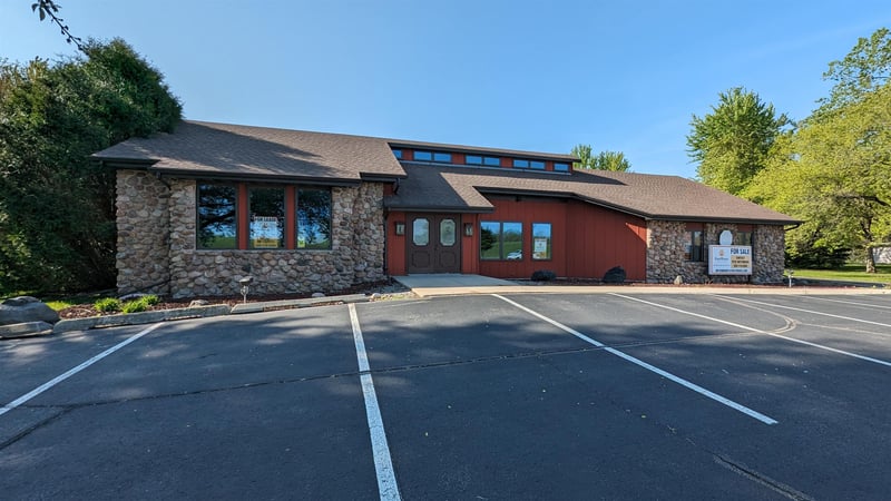 1276 Winneconne Ave, Neenah, WI 54956