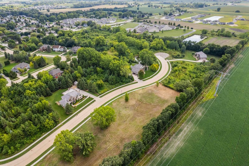 Quail Run Dr #29, Oshkosh, WI 54904