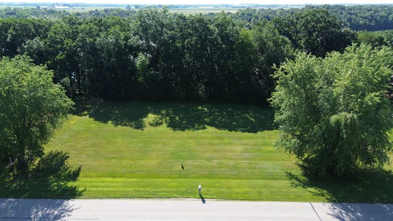 River Forest Dr #8, Kaukauna, WI 54130