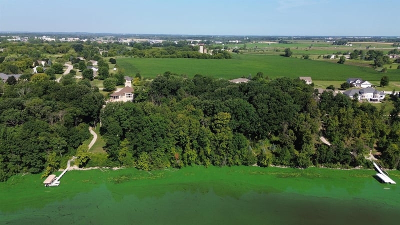 River Forest Dr #8, Kaukauna, WI 54130