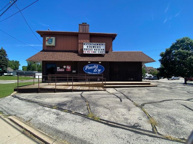 1803 Main St, Green Bay, WI 54302-3918