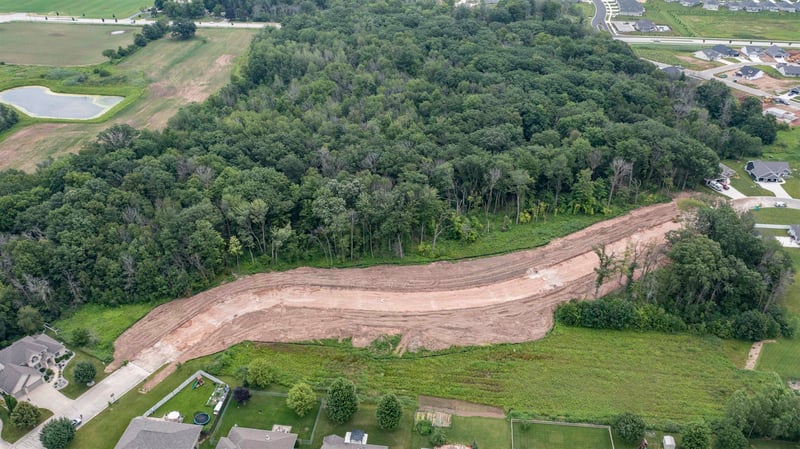 3191 Eclipse Dr #92, Green Bay, WI 54311