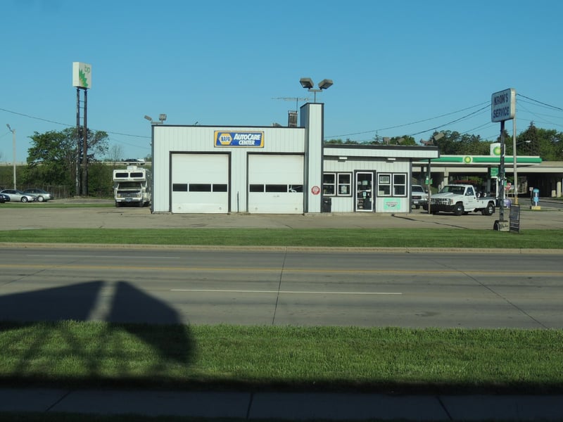 1108 Main St, Neenah, WI 54956-2202