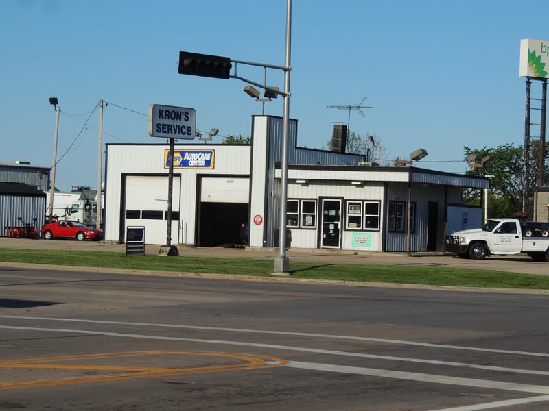 1108 Main St, Neenah, WI 54956-2202