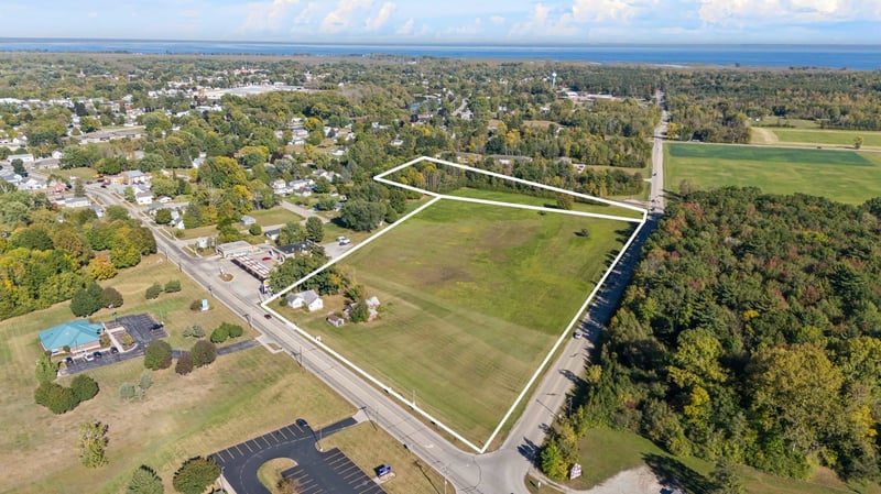 852 Smith Ave, Oconto, WI 54153