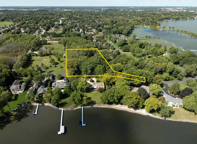 Limekiln Dr, Neenah, WI 54956