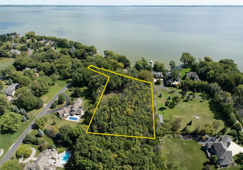Limekiln Dr, Neenah, WI 54956