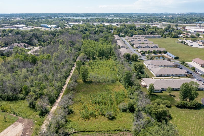 Wittmann Dr, Menasha, WI 54952