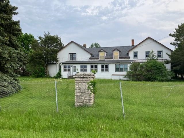 5628 Sturgeon Bay Rd, New Franken, WI 54229-9445