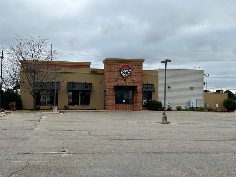 859 Lombardi Ave, Green Bay, WI 54304