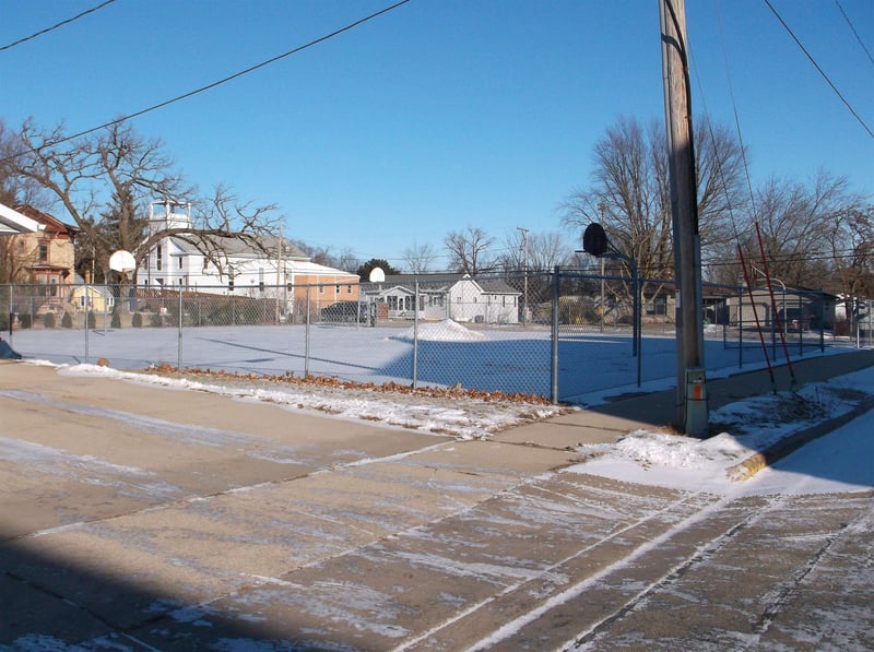 130 Larrabee St, Omro, WI 54963-1330