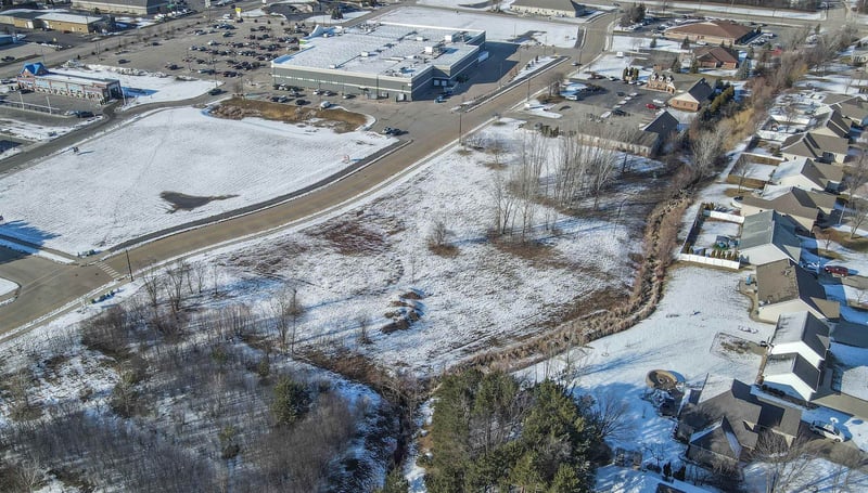 1327 Province Ter, Menasha, WI 54952