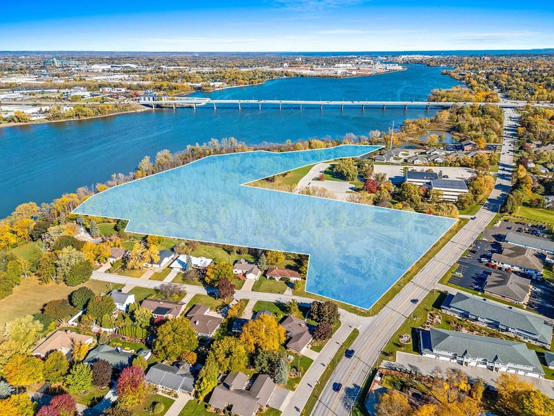 3200 Riverside Dr, Green Bay, WI 54301-2630