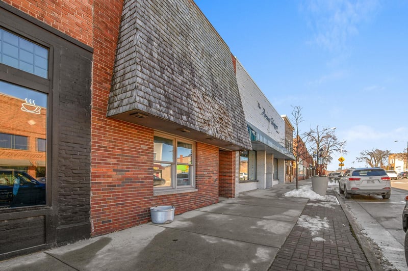 321 Main Ave, De Pere, WI 54115