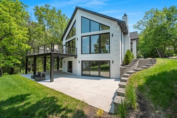 2080 Greenleaf Rd, De Pere, WI 54115