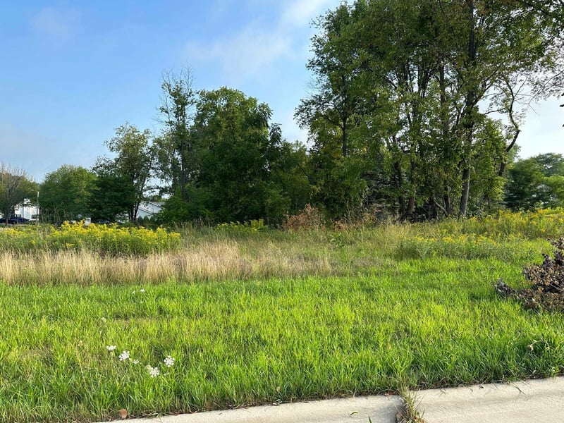 3102 Sandstone Ct, Green Bay, WI 54313-0000