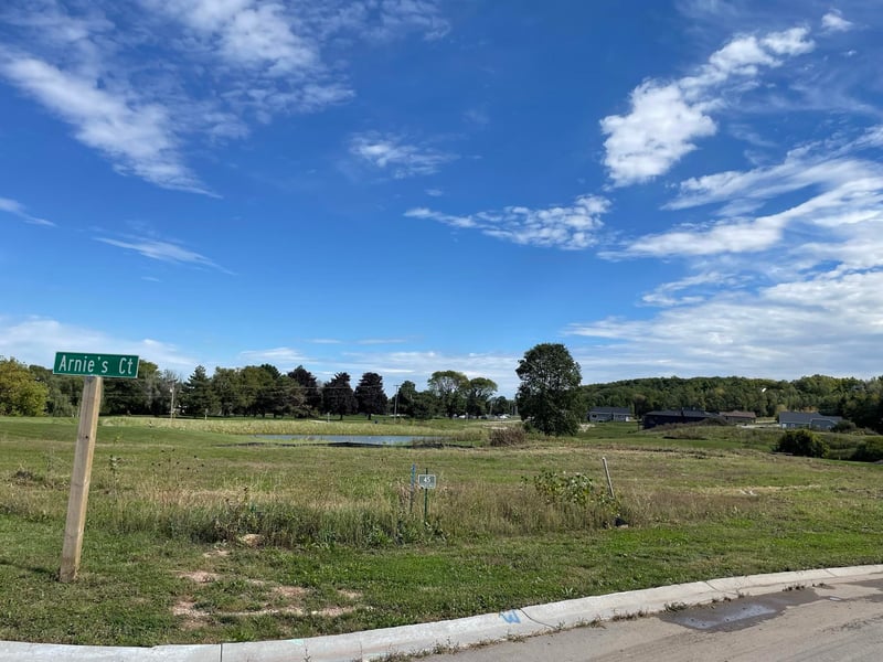 1679 Arnies Ct #45, De Pere, WI 54115