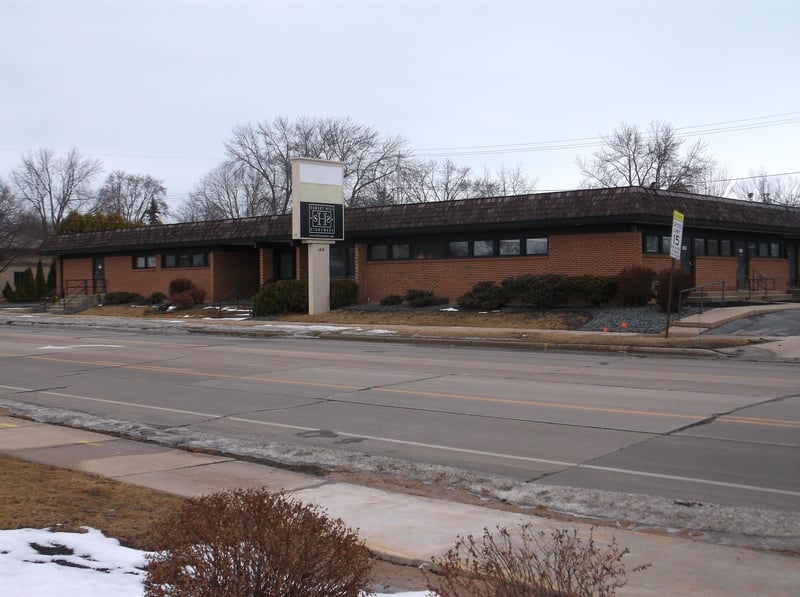 1416 Commercial St, Neenah, WI 54956-4664