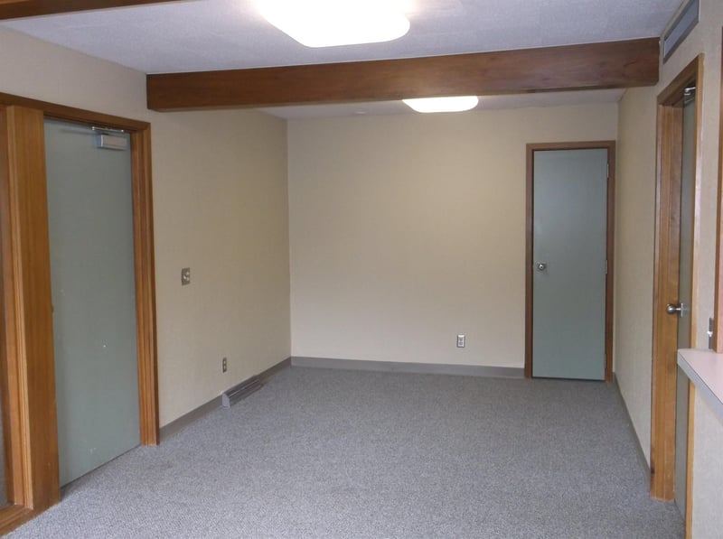 1416 Commercial St, Neenah, WI 54956-4664